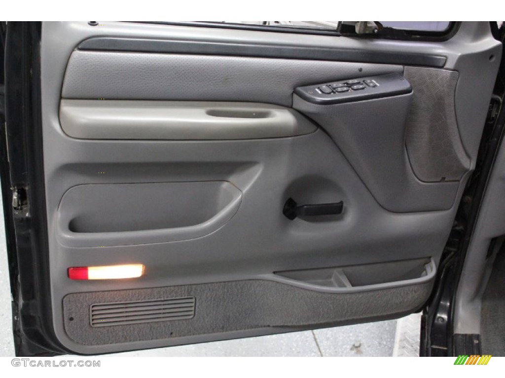 1997 Ford F350 XLT Crew Cab Dually Door Panel Photos