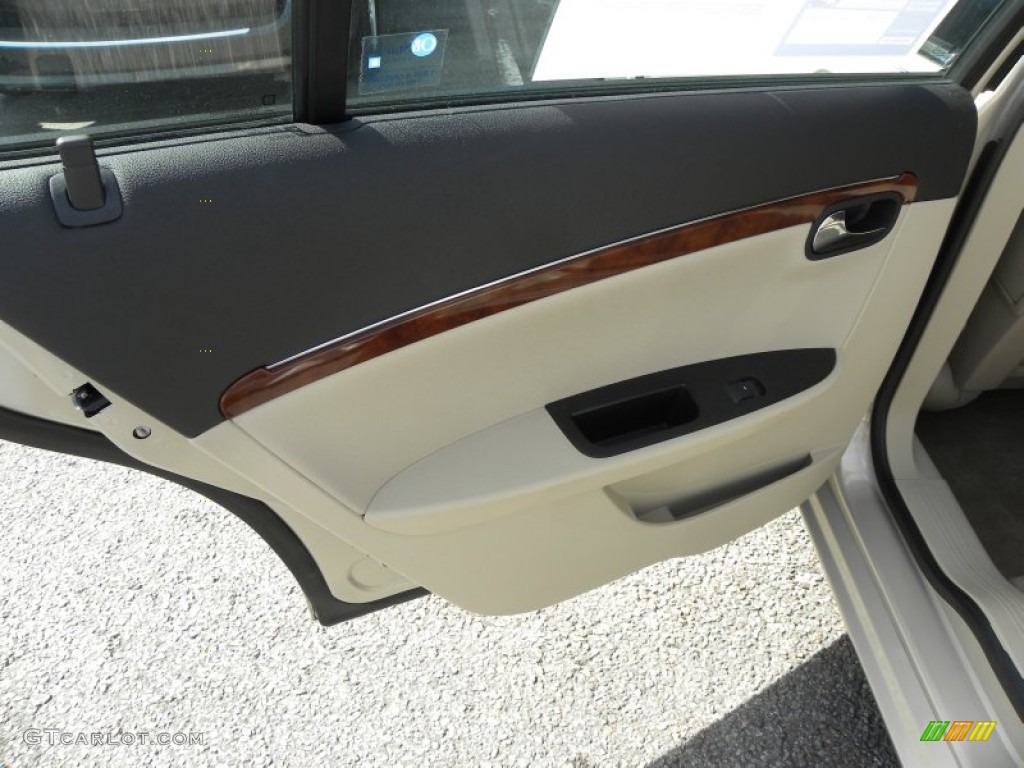 2009 Aura XE - Gold Mist Metallic / Tan photo #7
