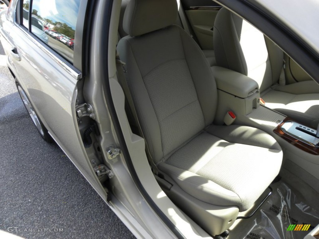 2009 Aura XE - Gold Mist Metallic / Tan photo #8