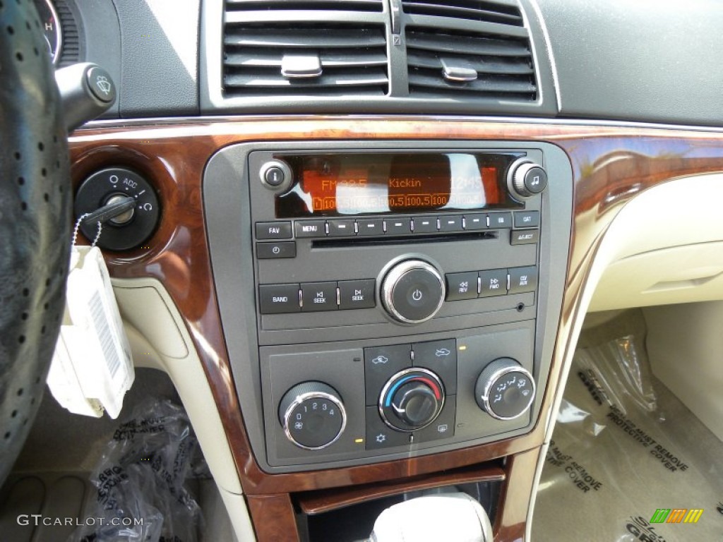 2009 Aura XE - Gold Mist Metallic / Tan photo #20