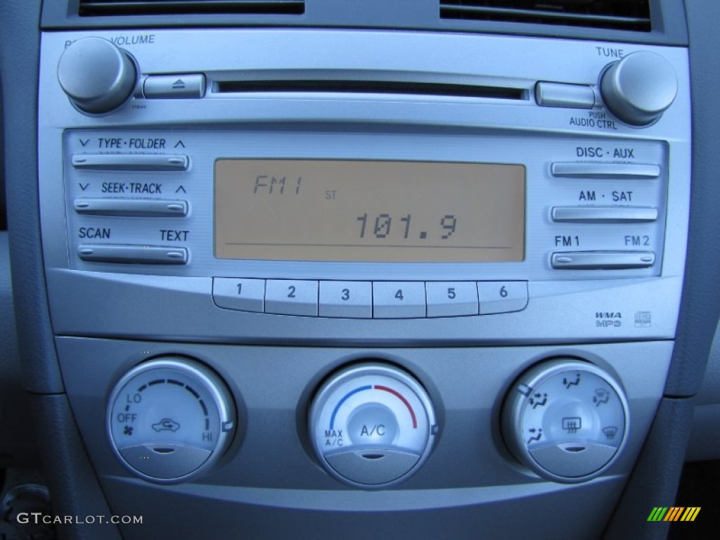 2011 Camry XLE - Super White / Ash photo #19