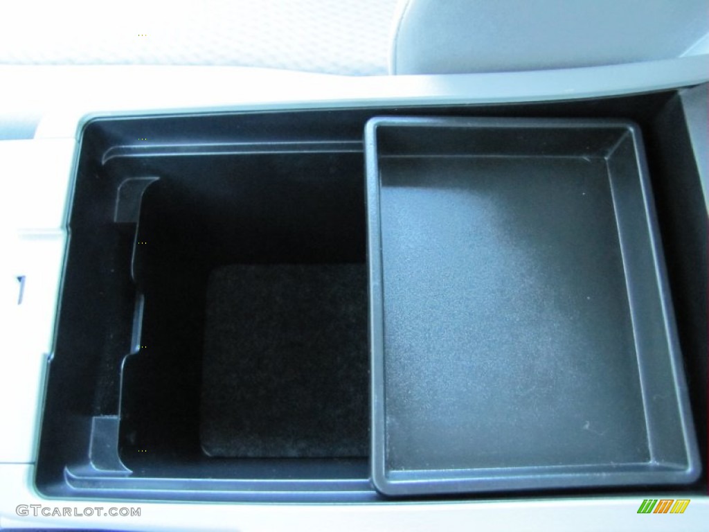 2011 Camry XLE - Super White / Ash photo #22