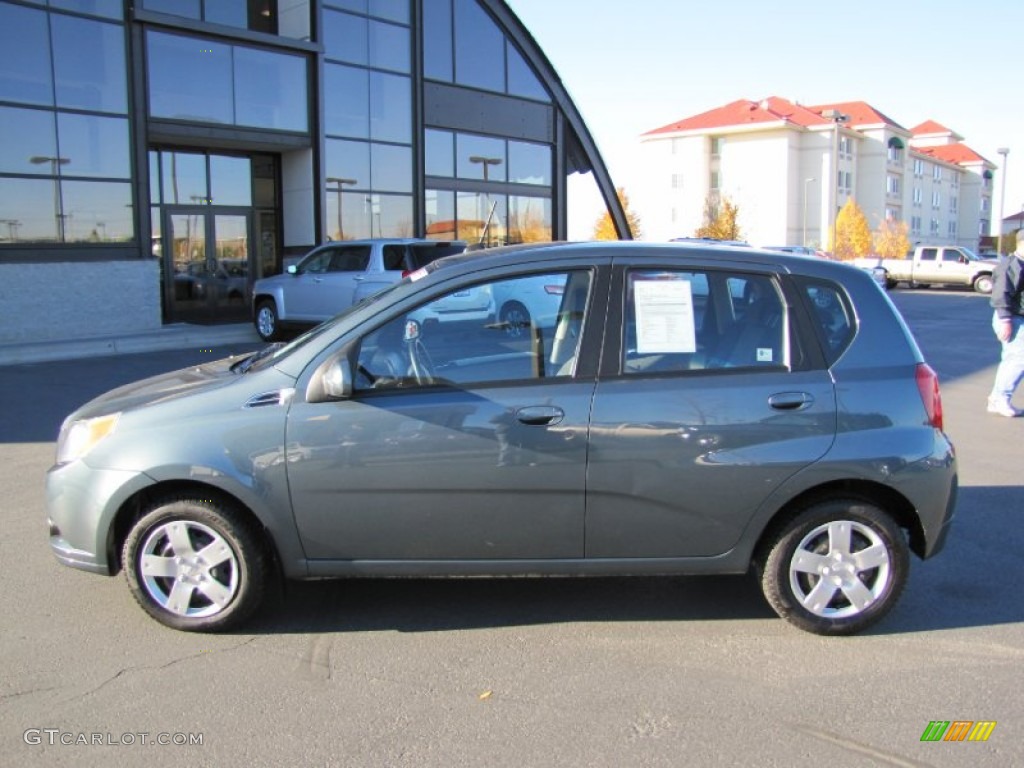 2010 Aveo Aveo5 LS - Medium Gray / Charcoal photo #2