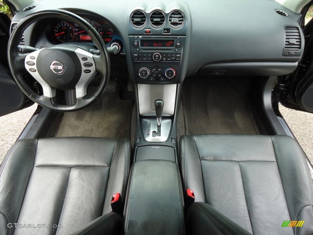 Charcoal Interior 2009 Nissan Altima 2.5 SL Photo #72587195