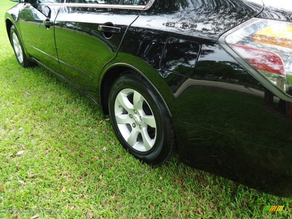 2009 Altima 2.5 SL - Super Black / Charcoal photo #11