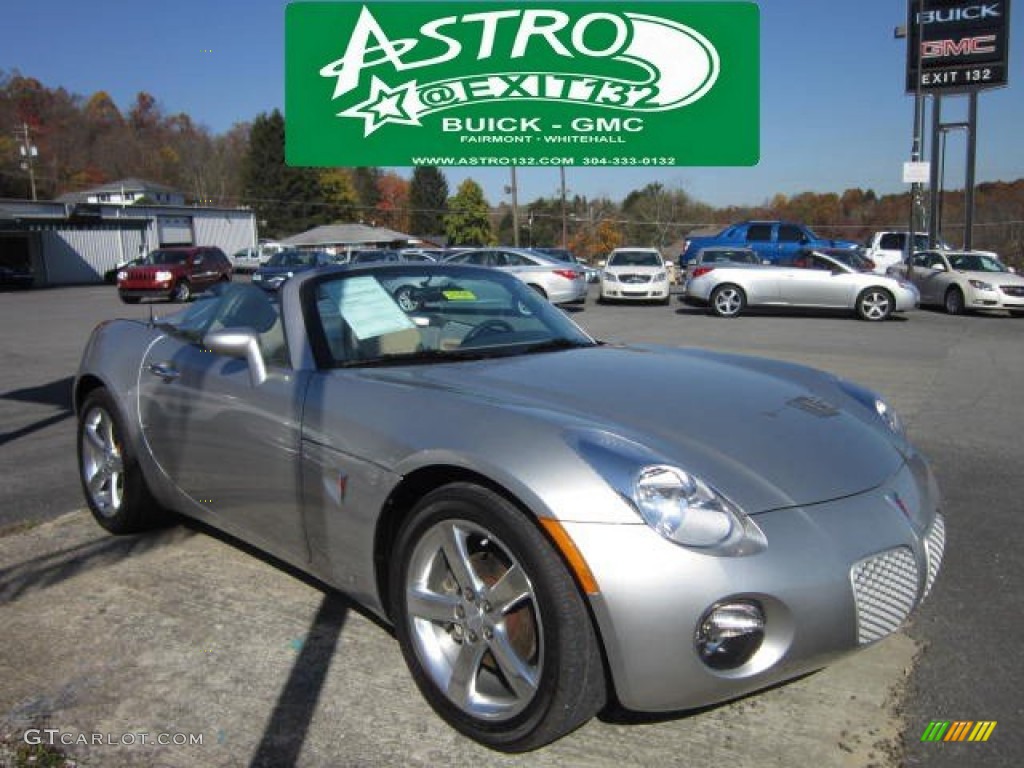 2006 Solstice Roadster - Cool Silver / Steel/Sand photo #1