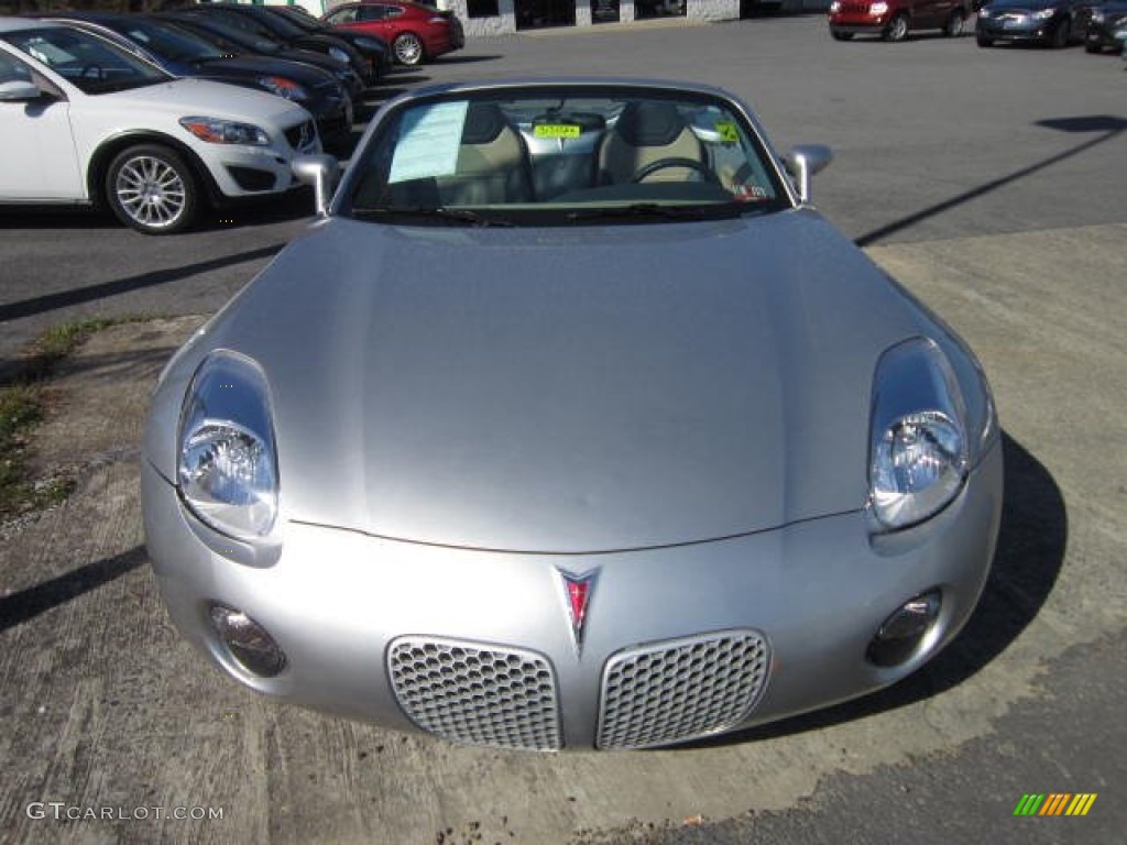 2006 Solstice Roadster - Cool Silver / Steel/Sand photo #2