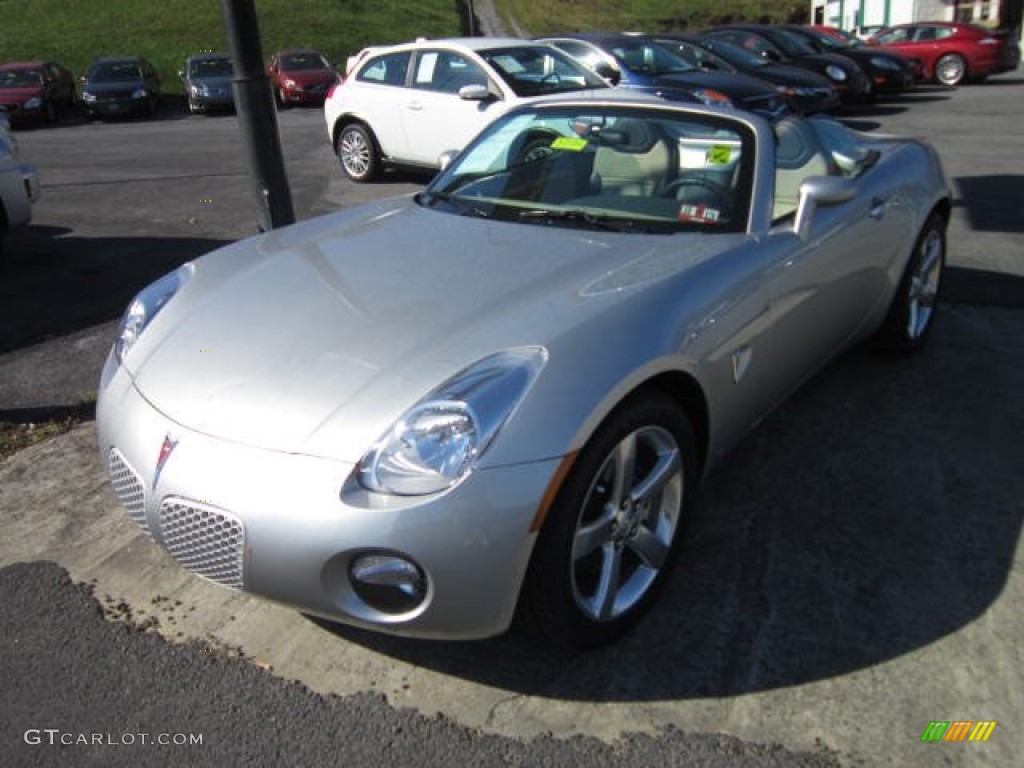 2006 Solstice Roadster - Cool Silver / Steel/Sand photo #3