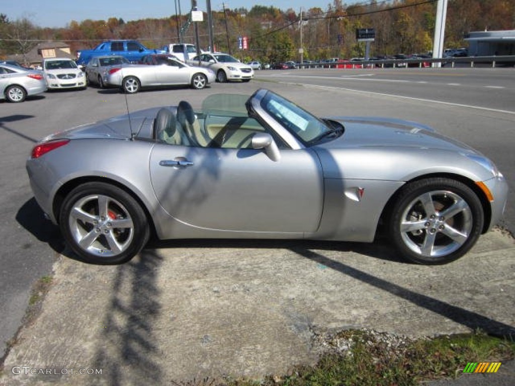 2006 Solstice Roadster - Cool Silver / Steel/Sand photo #8