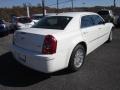 Cool Vanilla White - 300 Touring Photo No. 7