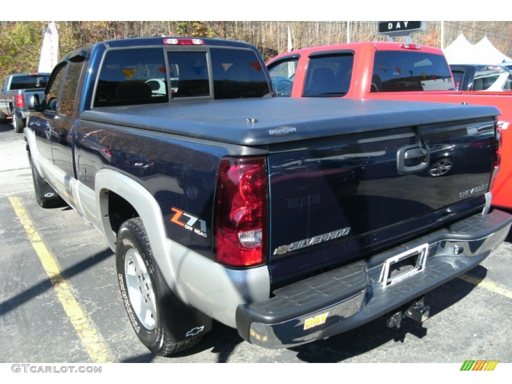 2005 Silverado 1500 Z71 Extended Cab 4x4 - Dark Blue Metallic / Dark Charcoal photo #4