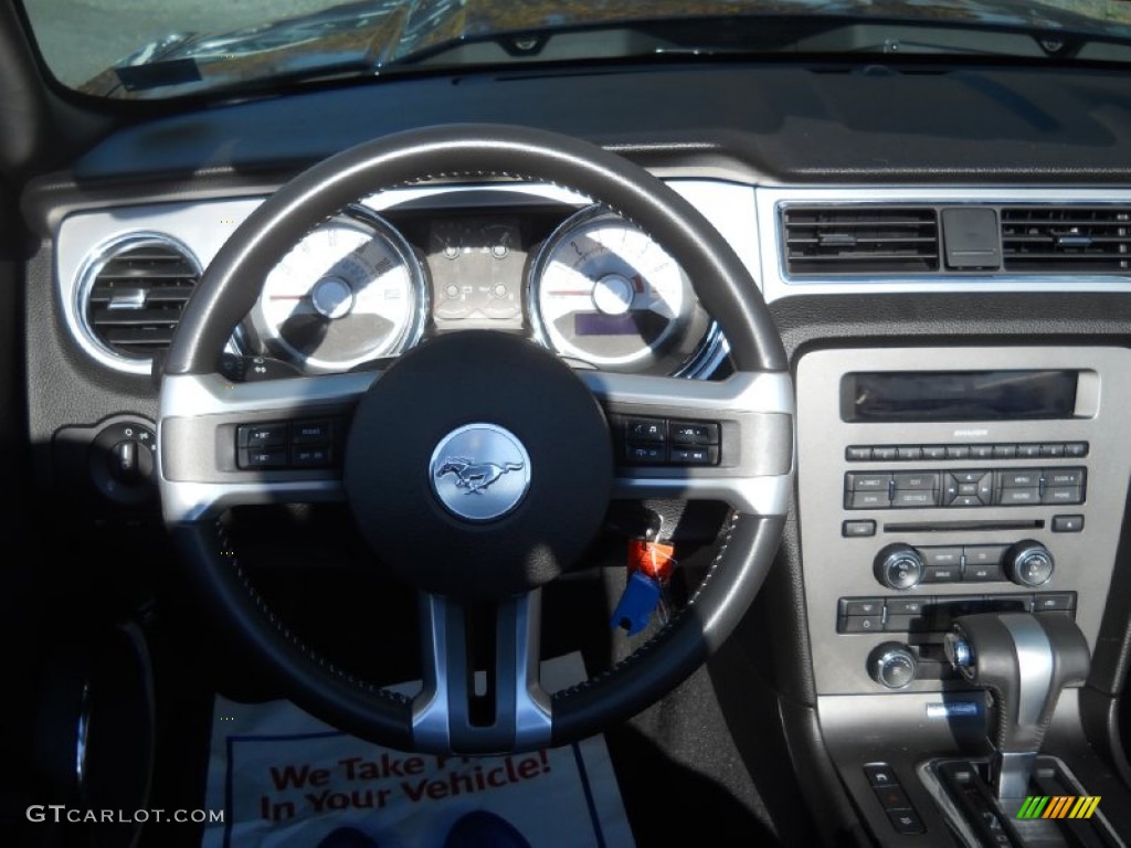 2010 Mustang V6 Premium Convertible - Kona Blue Metallic / Charcoal Black photo #14