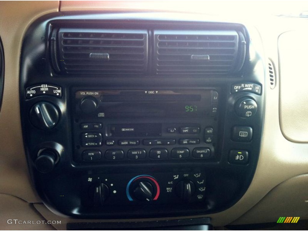 2000 Explorer XLT 4x4 - Medium Wedgewood Blue Metallic / Medium Prairie Tan photo #25