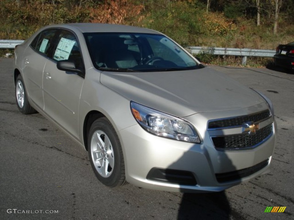 2013 Malibu LS - Champagne Silver Metallic / Jet Black/Titanium photo #2