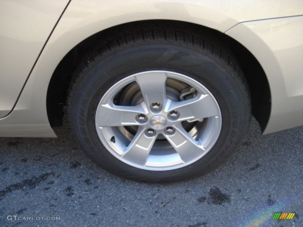 2013 Malibu LS - Champagne Silver Metallic / Jet Black/Titanium photo #9