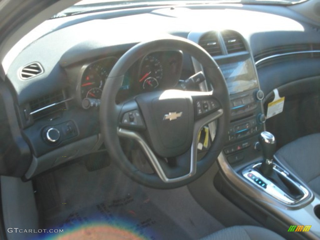 2013 Malibu LS - Champagne Silver Metallic / Jet Black/Titanium photo #10