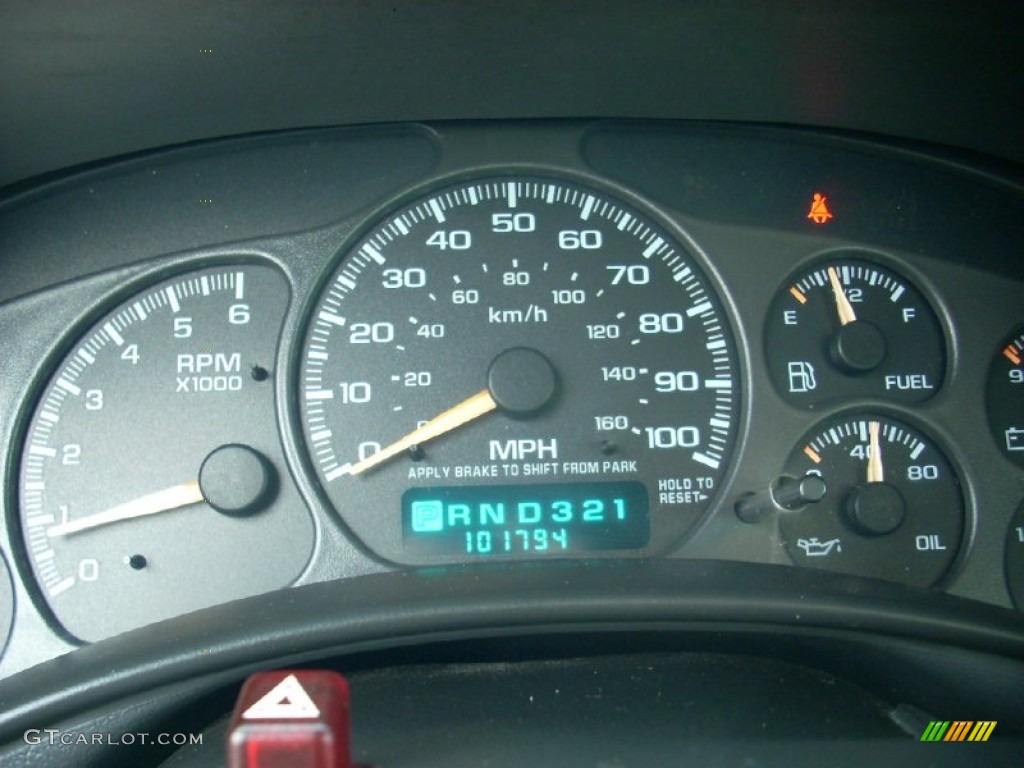 2002 Chevrolet Silverado 2500 LS Regular Cab 4x4 Gauges Photos