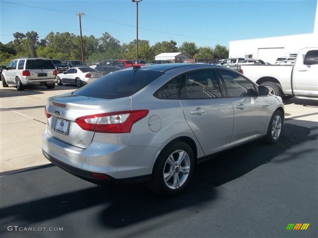 2013 Focus SE Sedan - Ingot Silver / Medium Light Stone photo #10