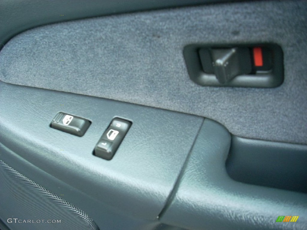 2002 Silverado 2500 LS Regular Cab 4x4 - Indigo Blue Metallic / Graphite photo #15