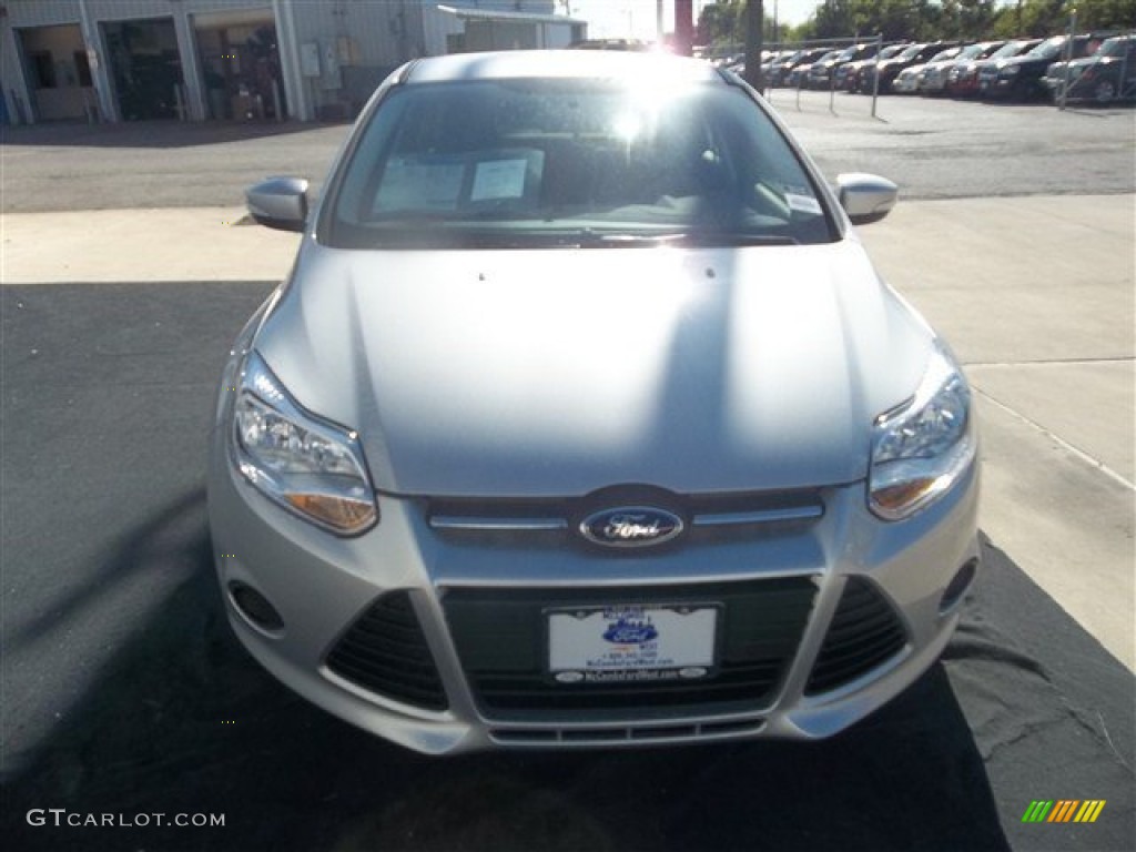 2013 Focus SE Sedan - Ingot Silver / Medium Light Stone photo #17