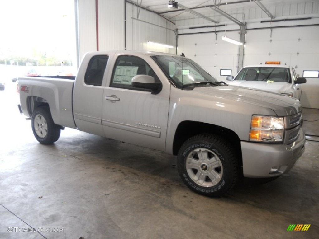 2013 Silverado 1500 LT Extended Cab 4x4 - Silver Ice Metallic / Ebony photo #2