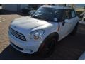 Light White - Cooper Countryman Photo No. 9