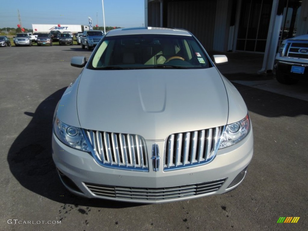 2009 MKS Sedan - Smokestone Metallic / Cashmere photo #2
