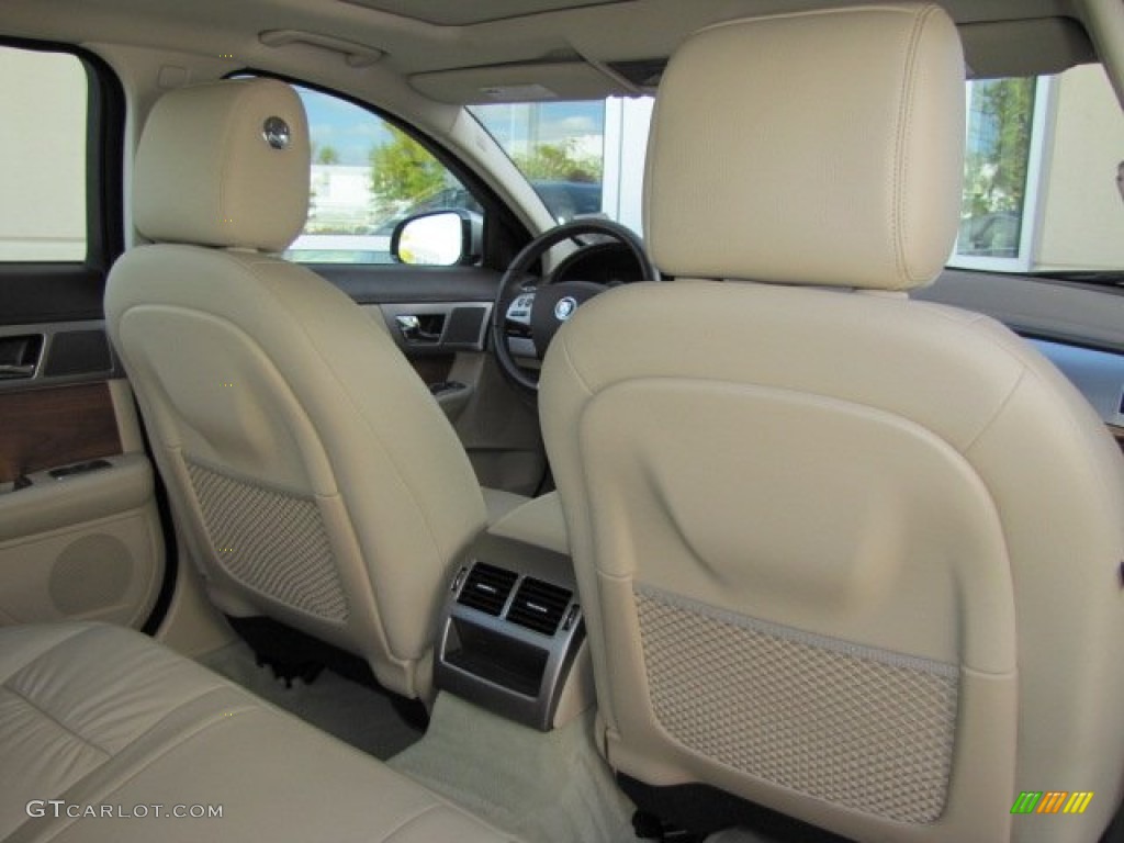 Barley Interior 2010 Jaguar XF Sport Sedan Photo #72603238