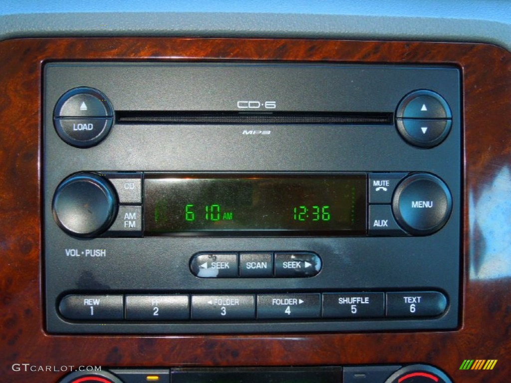 2007 Ford Five Hundred SEL AWD Audio System Photos