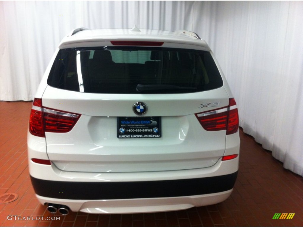 2013 X3 xDrive 28i - Alpine White / Sand Beige photo #6