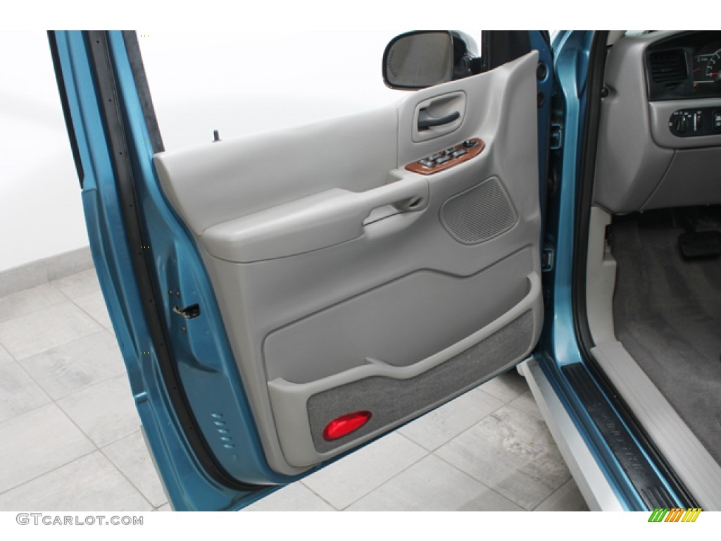 2003 Ford Windstar SEL Door Panel Photos