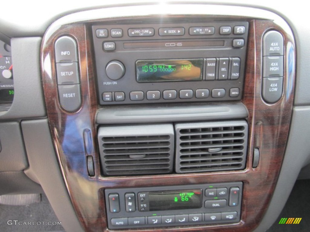 2005 Ford Explorer Limited 4x4 Controls Photo #72617870