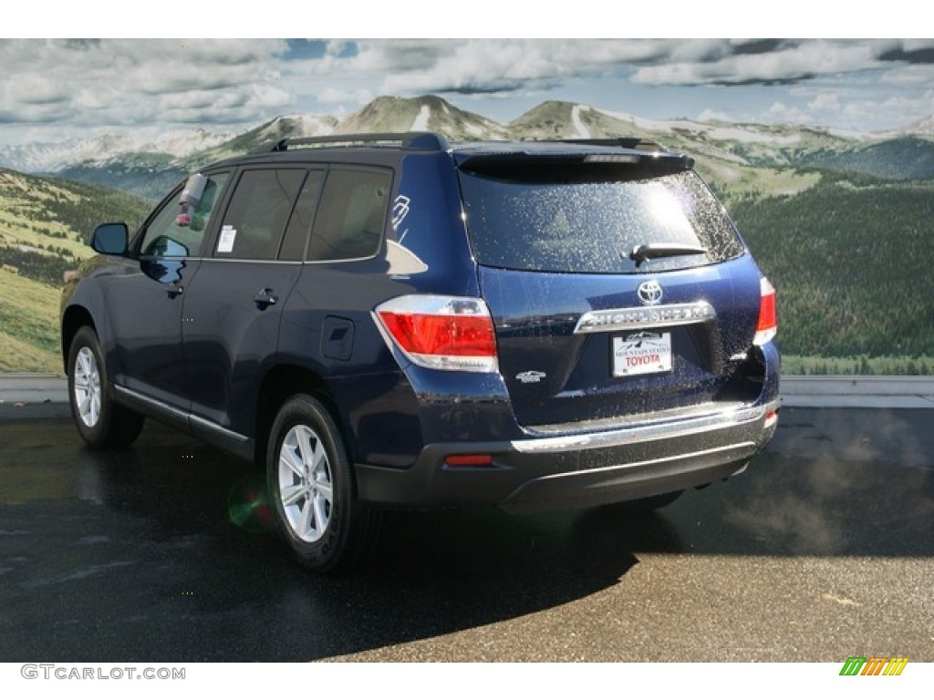 2013 Highlander V6 4WD - Nautical Blue Metallic / Sand Beige photo #2