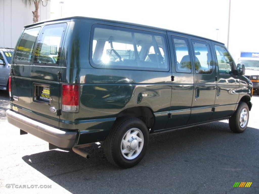 2007 E Series Van E150 XL Passenger - Forest Green Metallic / Medium Flint Grey photo #6
