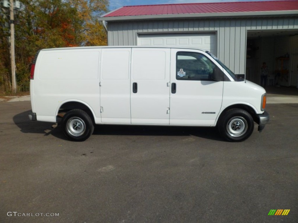 Summit White 1998 Chevrolet Chevy Van G2500 Cargo Exterior Photo #72620811