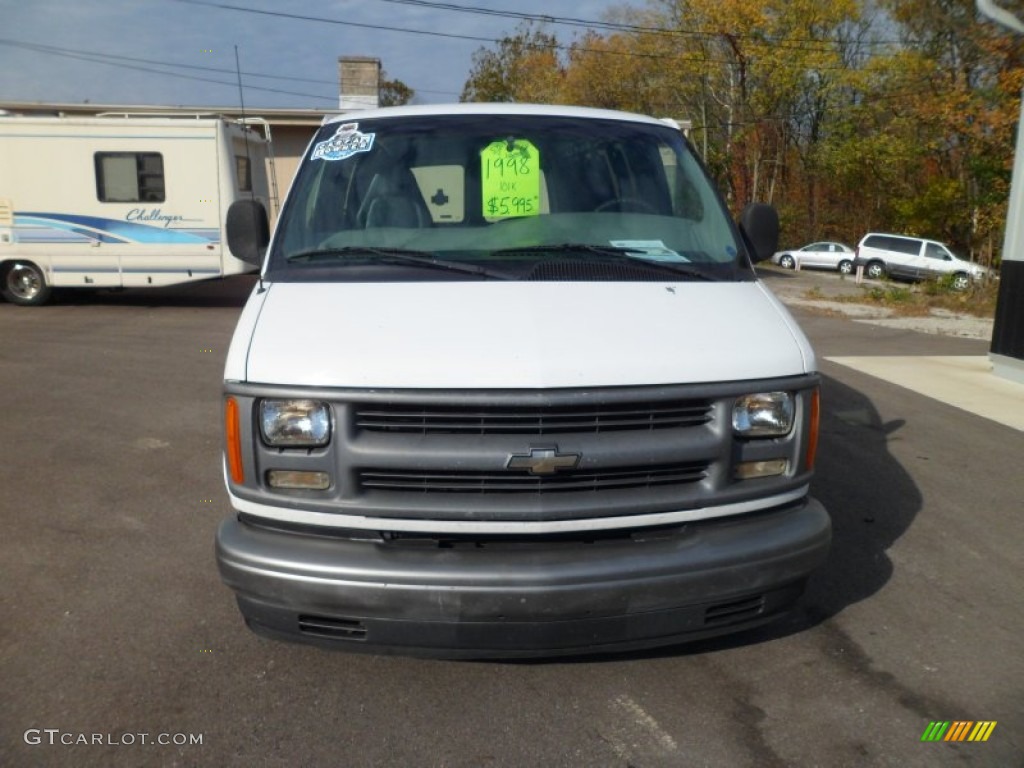 1998 Chevy Van G2500 Cargo - Summit White / Medium Gray photo #3