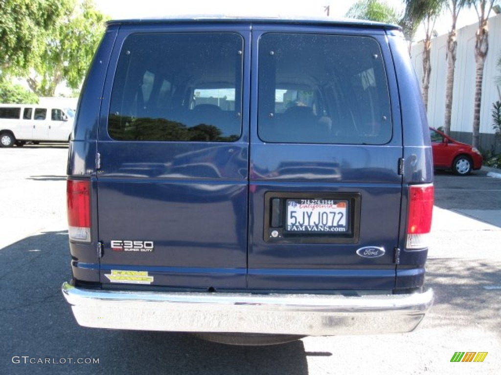 2005 E Series Van E350 Super Duty XLT Extended Passenger - True Blue Metallic / Medium Flint photo #5