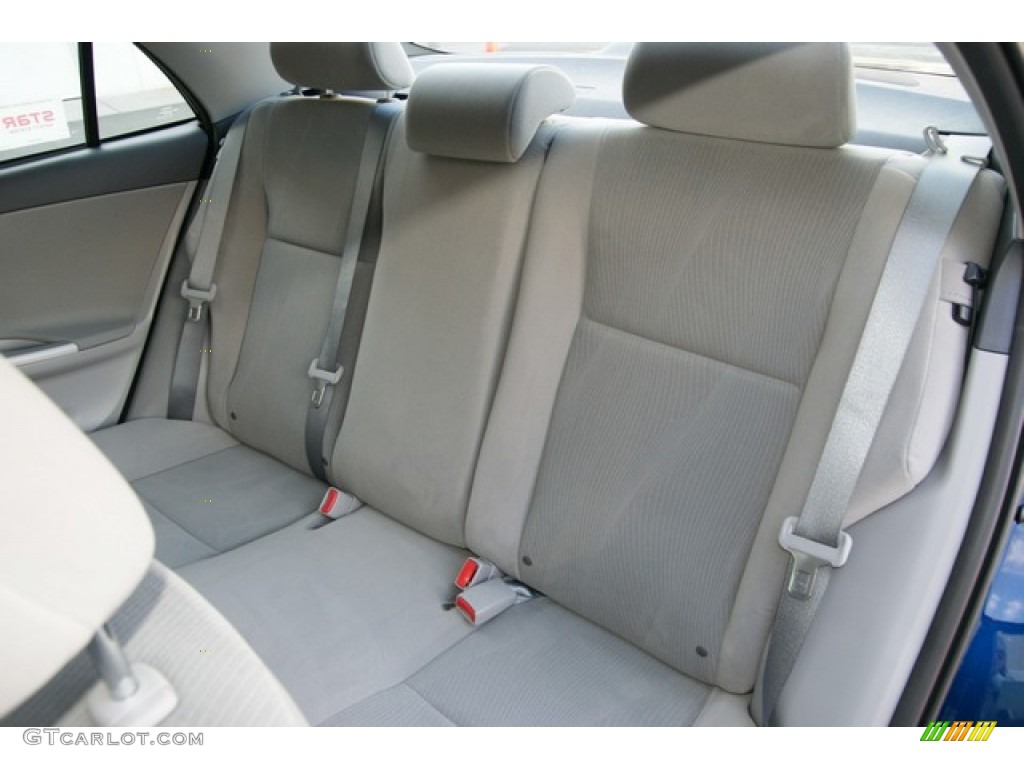 2013 Toyota Corolla LE Rear Seat Photo #72621320