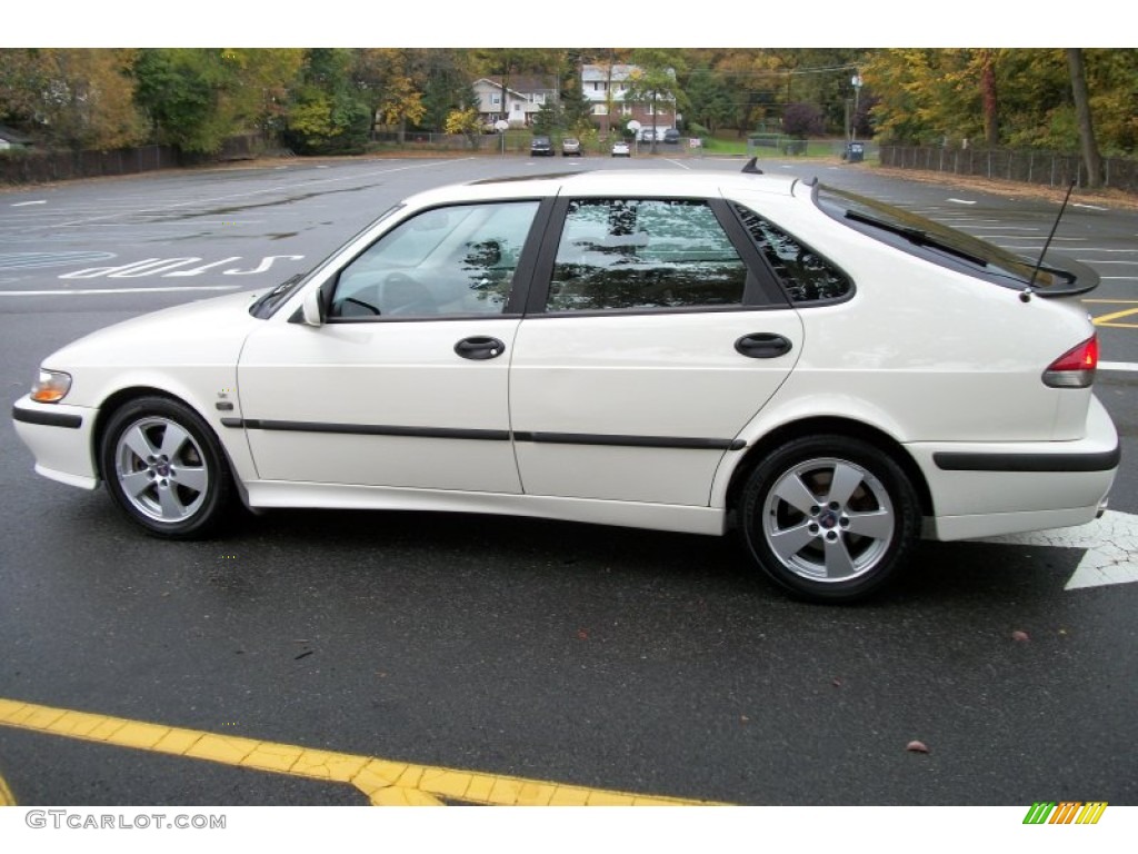 Polar White 2002 Saab 9-3 SE Sedan Exterior Photo #72623285