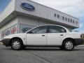 White 1997 Saturn S Series SL Sedan