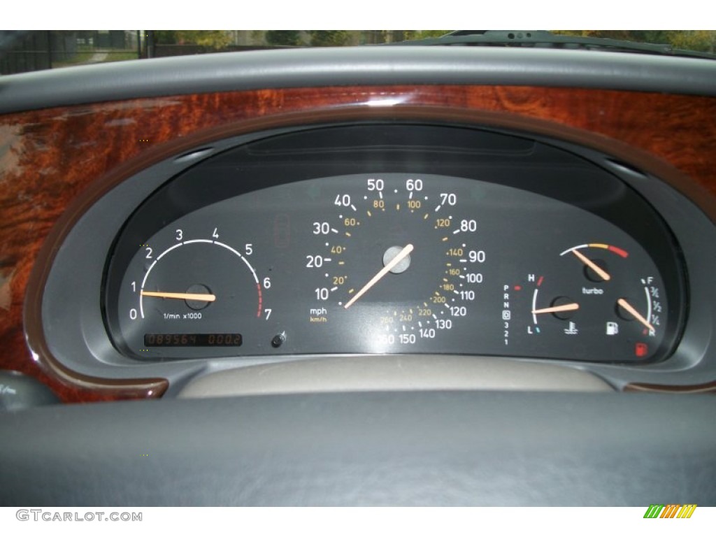 2002 Saab 9-3 SE Sedan Gauges Photos