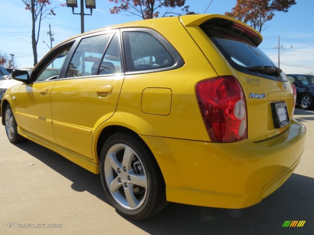 2003 Protege 5 Wagon - Vivid Yellow / Off Black photo #2