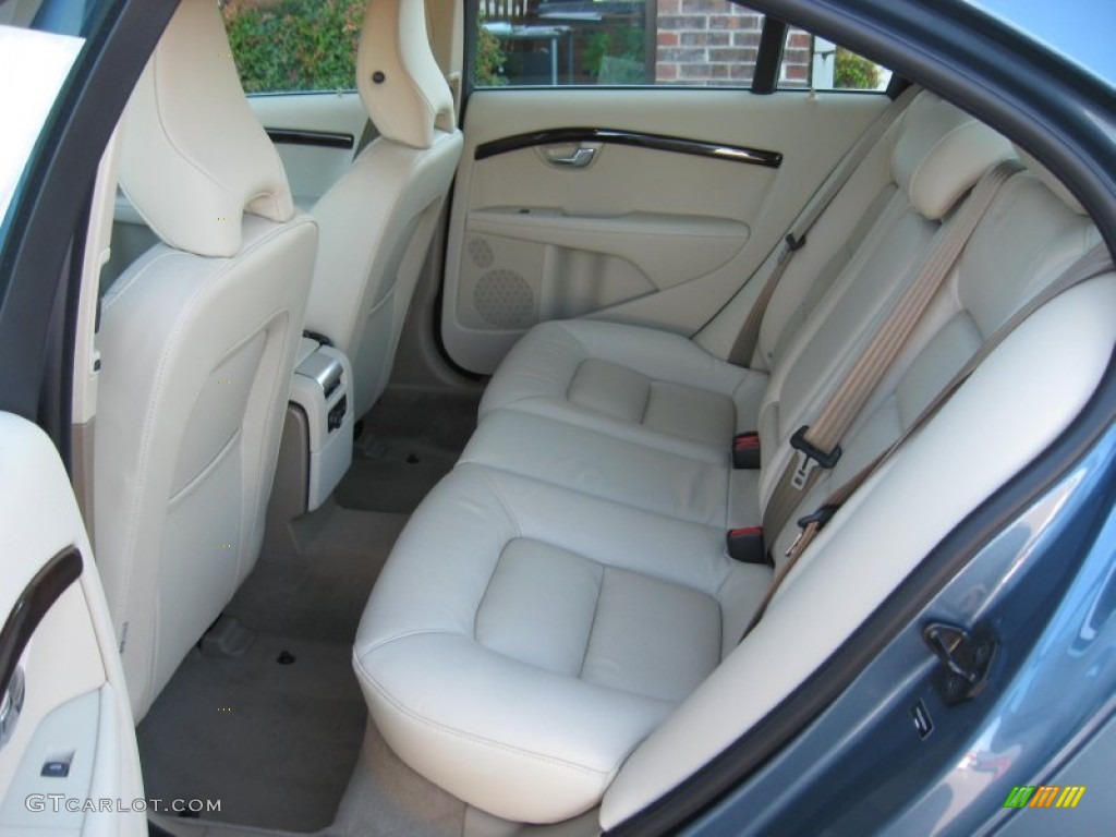 2013 Volvo S80 3.2 Rear Seat Photo #72625331