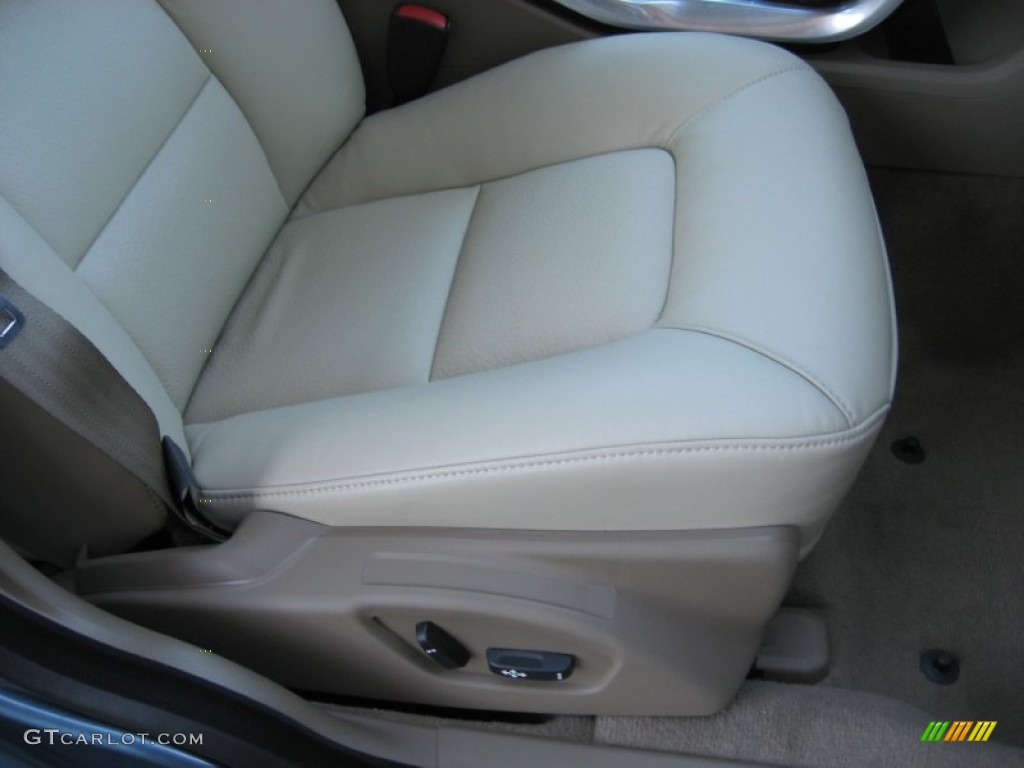 Soft Beige/Anthracite Interior 2013 Volvo S80 3.2 Photo #72625427