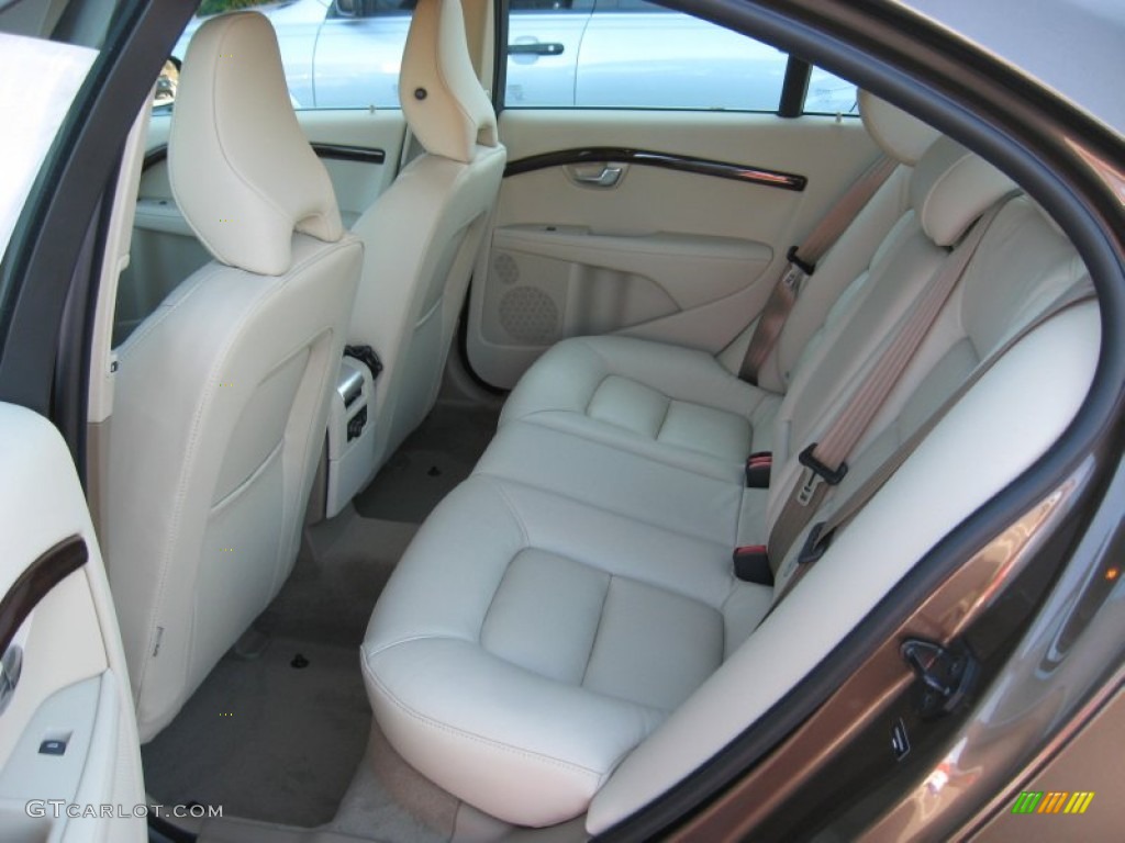 2013 Volvo S80 3.2 Rear Seat Photo #72626141