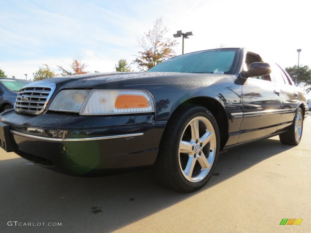 2002 Crown Victoria LX - Deep Wedgewood Blue Metallic / Light Graphite photo #1