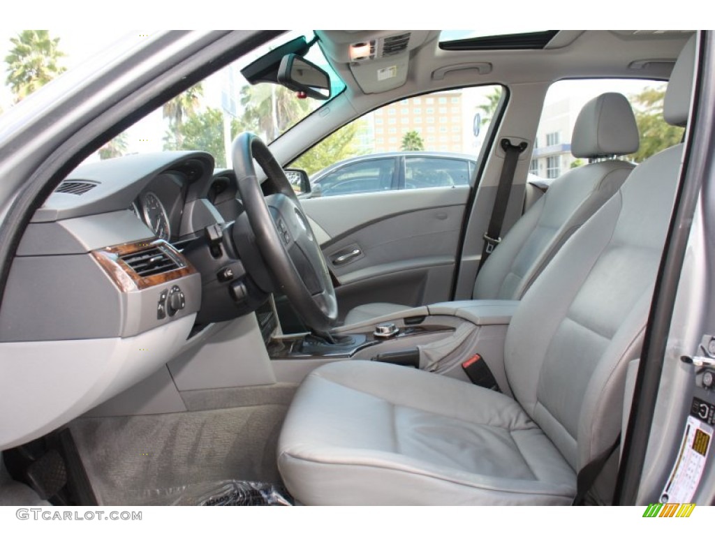 2006 BMW 5 Series 530i Sedan Front Seat Photo #72629092