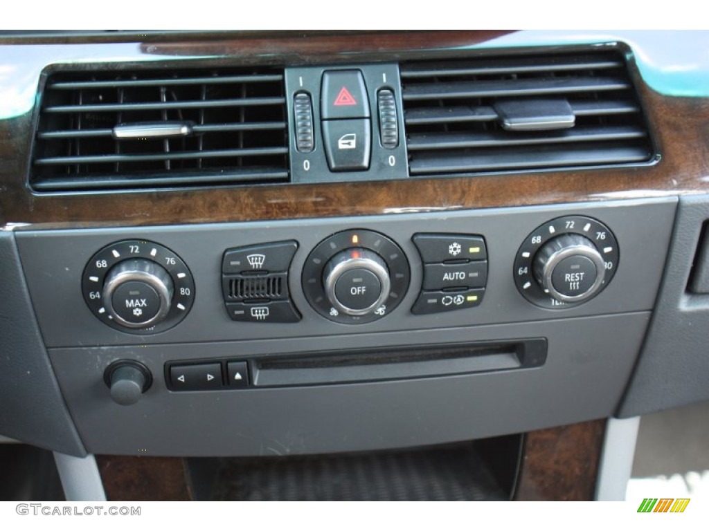 2006 BMW 5 Series 530i Sedan Controls Photo #72629291
