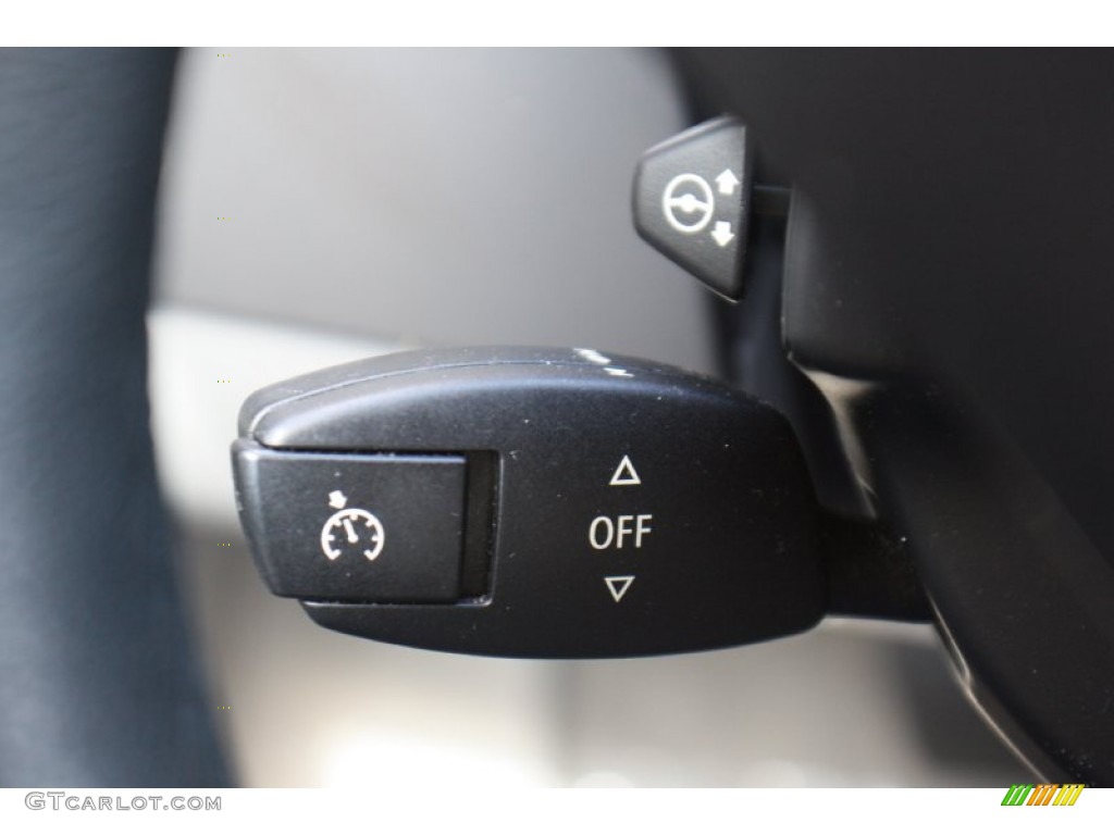 2006 BMW 5 Series 530i Sedan Controls Photo #72629381
