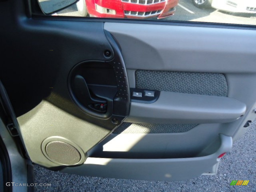 2005 Aztek  - Liquid Silver Metallic / Dark Gray photo #13